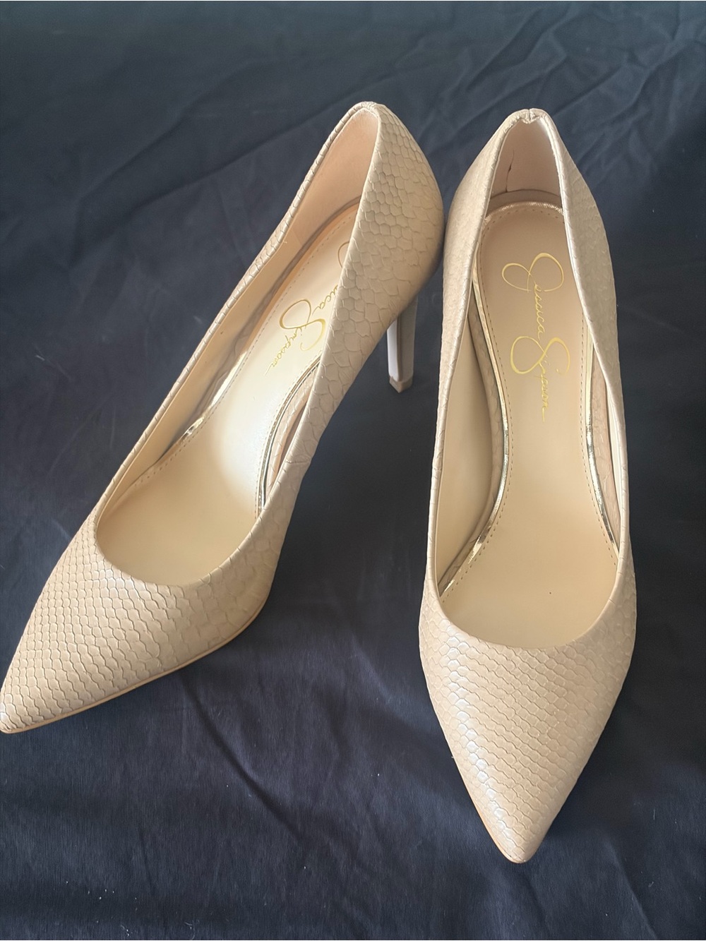 Jessica Simpson Nude Snakeskin Embossed Pumps Size 10